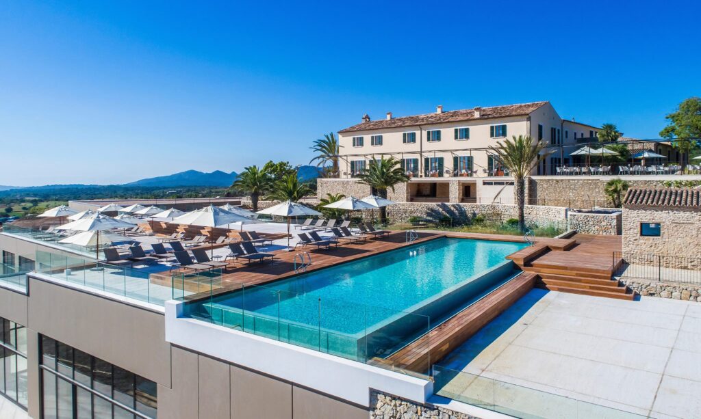 Carrossa Spa Villas Majorca - Main pool and house