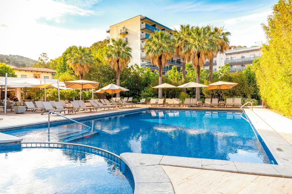 Aimia Hotel Pool Area and Gardens