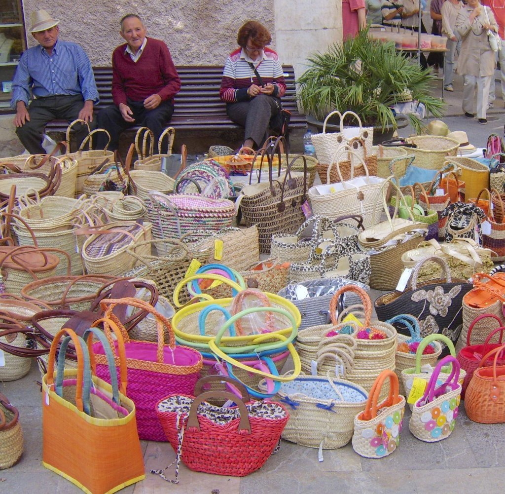 Korbwaren zu verkaufen - Sineu Market 